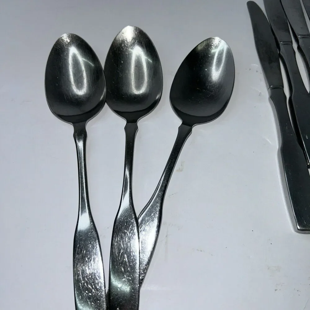 Lot of 7 Oneida Community Paul Revere Stainless 4 Dinner Knives 3 Serving Spoons